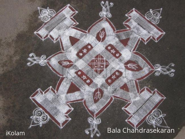 Rangoli: Padi Kolam