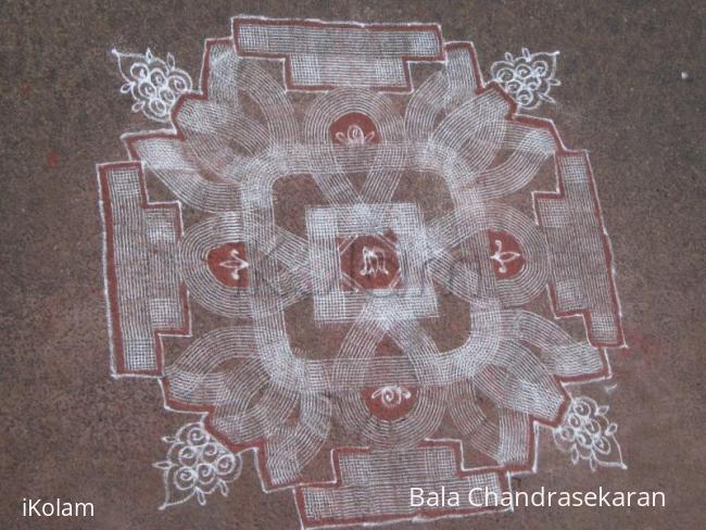 Rangoli: Padi Kolam