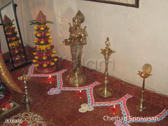 Rangoli: Marapachi Decoration and Deepa kolam for Navarathri