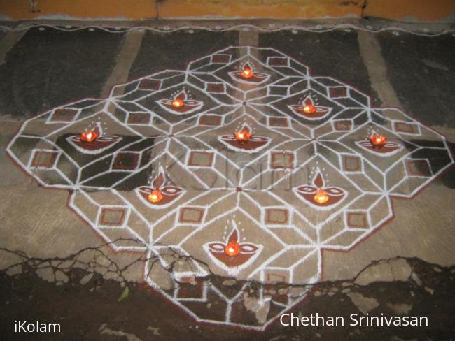 Rangoli: Karthaigai Kolam