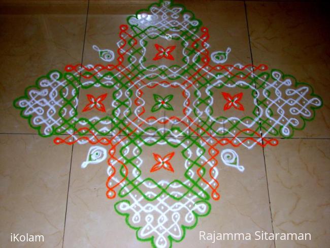 Rangoli: Chikku kolam with tricolor