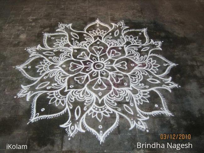 Rangoli: Friday Freehand Kolam