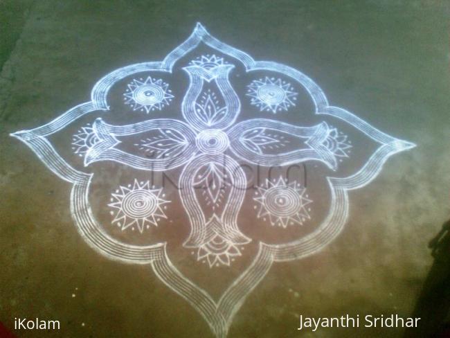 Rangoli: Kuzhal Kolam