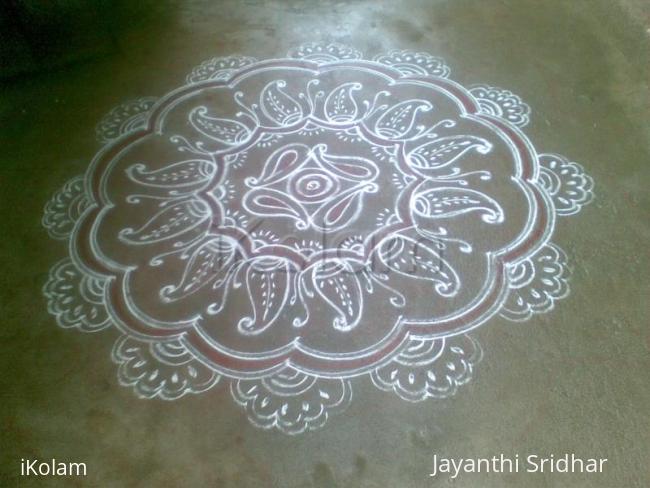 Rangoli: special kolam