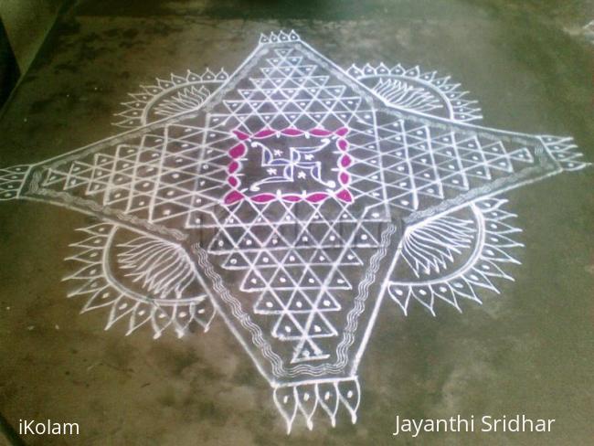 Rangoli: Marghazhi Kolam - 6