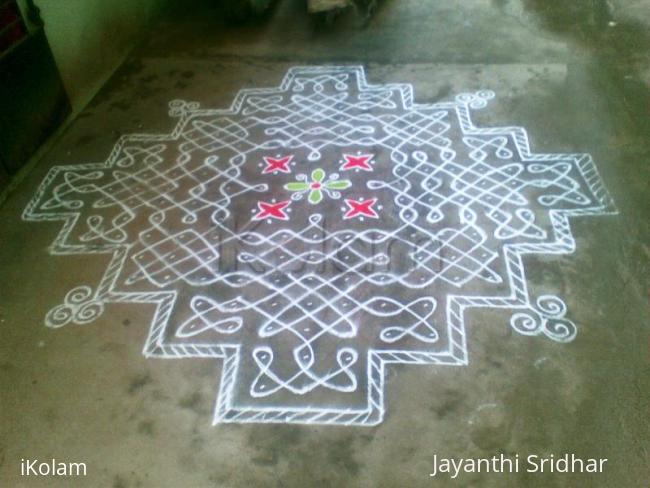 Rangoli: Marghazhi Kolam - 8