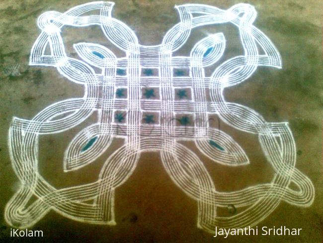 Rangoli: Kuzhal Kolam