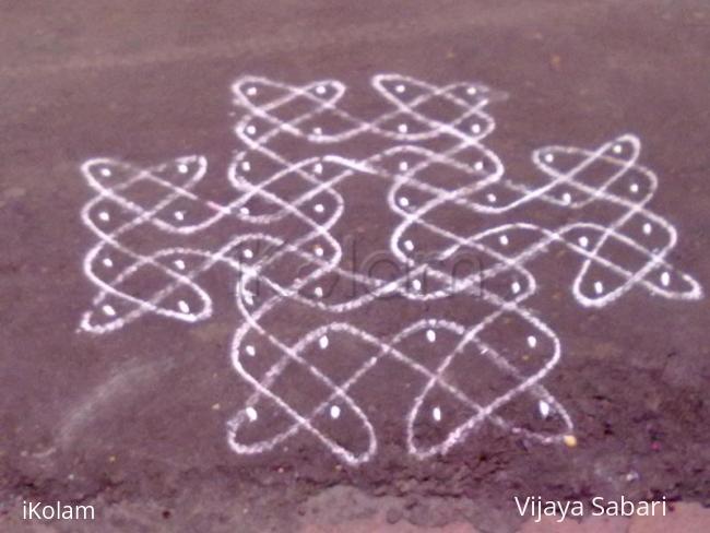 Rangoli: dotted kolam