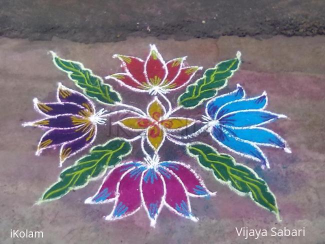 Rangoli: dotted kolam