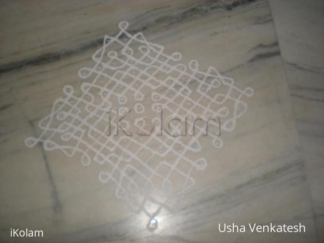 Rangoli: chikku kolam