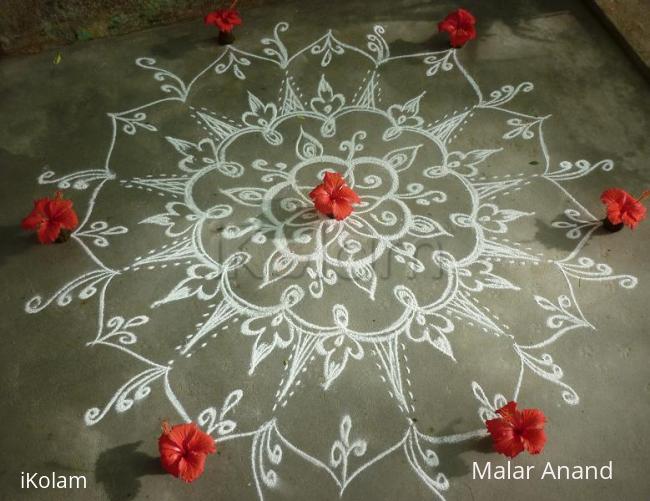 Rangoli: Another one with show flower