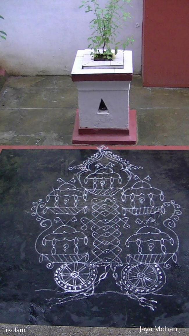 Rangoli: Small rathas inside big ratha!