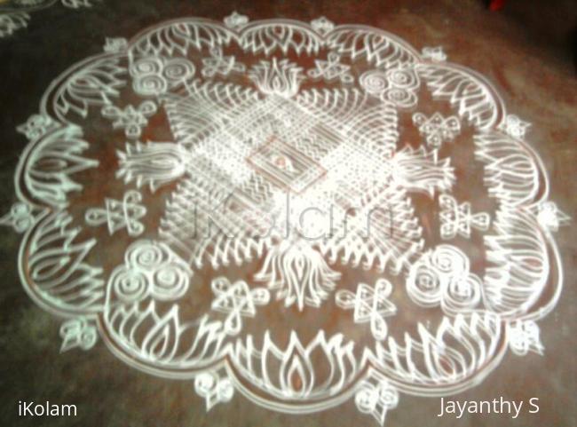 Rangoli: Padikkolam