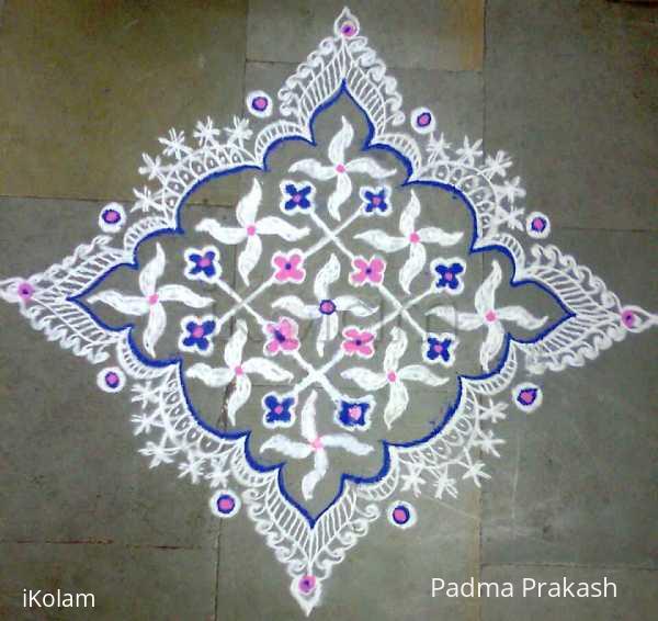 Rangoli: dotted kolam