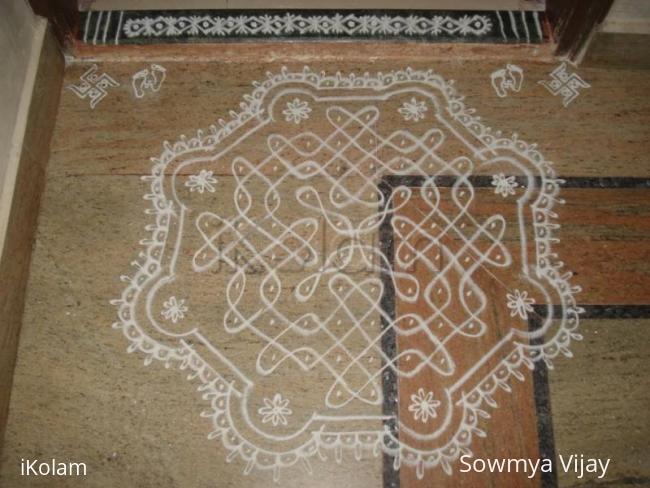 Rangoli: chikku kolam