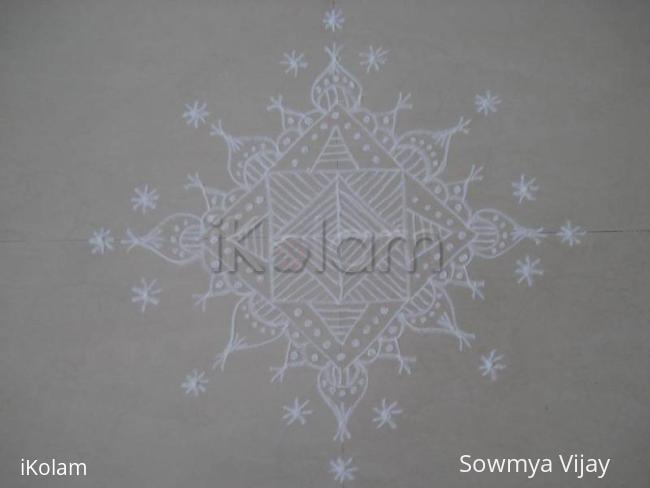 Rangoli: White kolam