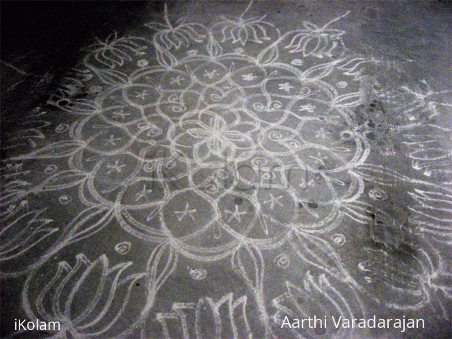 Rangoli: Lotus