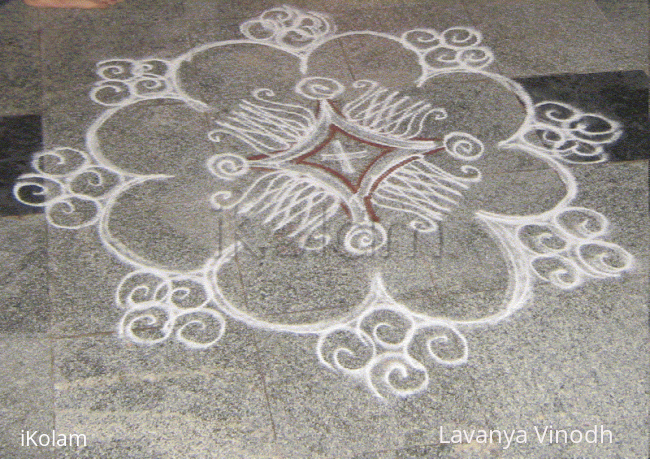 Rangoli: A simple kolam