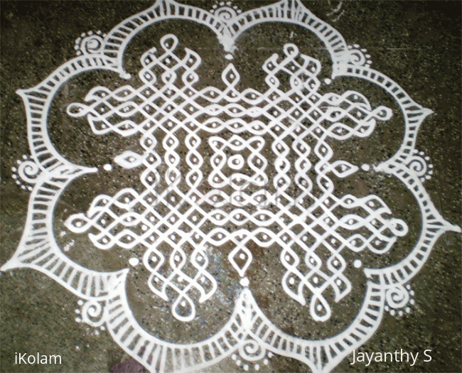 Rangoli: My favourite ezhai kolam