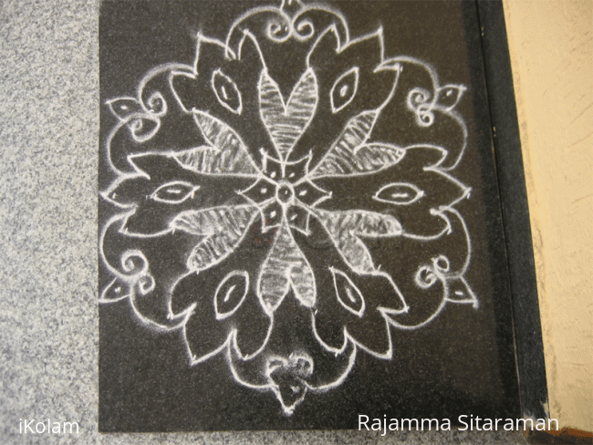 Rangoli: Simple kolam