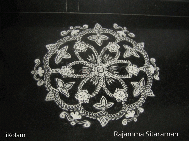 Rangoli: Stencil Kolam