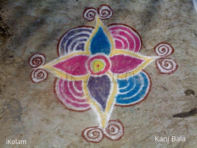 Rangoli: Simple free hand rangoli 