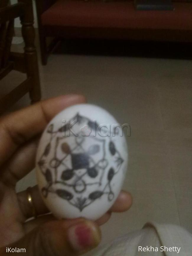 Rangoli: my dotted kolam 4-in egg shell 