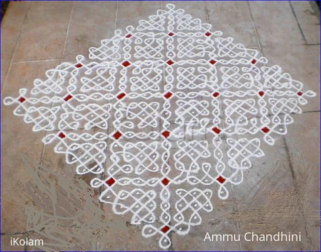 Rangoli: Dotted kolam