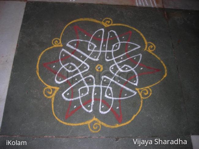 Rangoli: Simple Nelli kolam