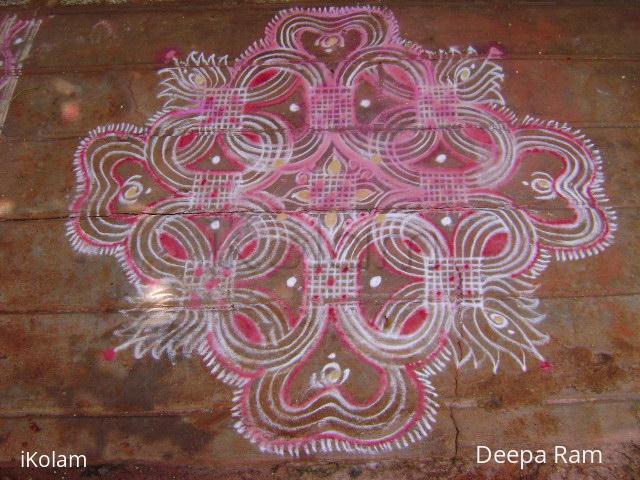 Rangoli: Kolam on friday 