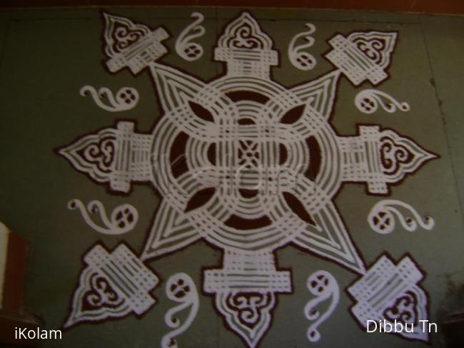 Rangoli: Aadivelli First Kolam