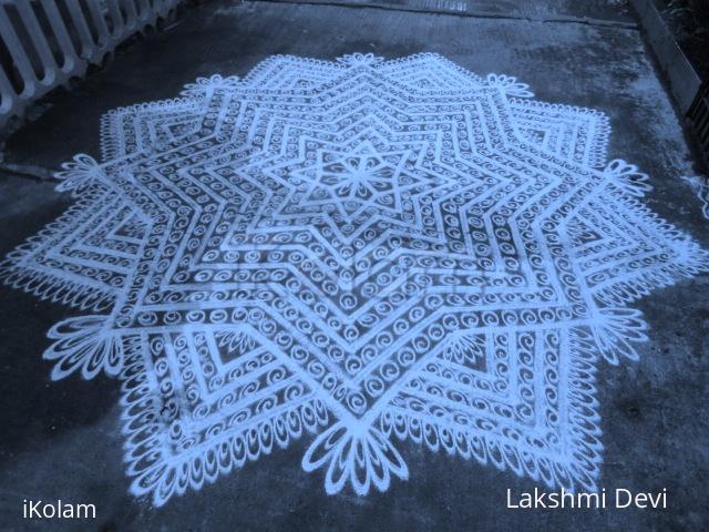 Rangoli: Friday kolam