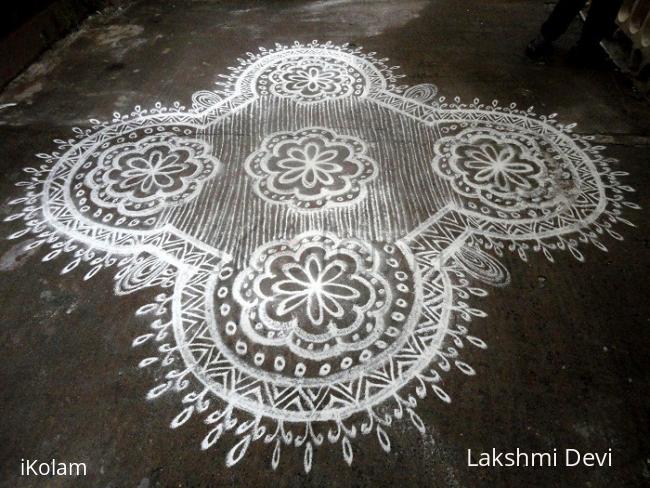 Rangoli: Free hand kolam