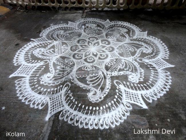 Rangoli: Free hand kolam