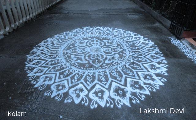 Rangoli: Free hand kolam