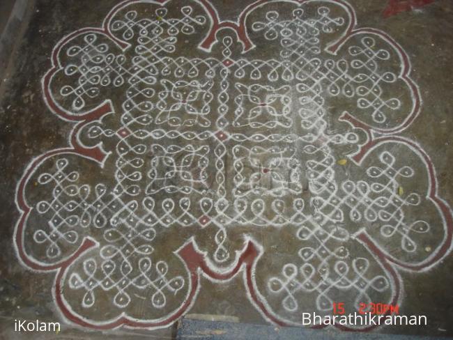 Rangoli: sikku kolam33