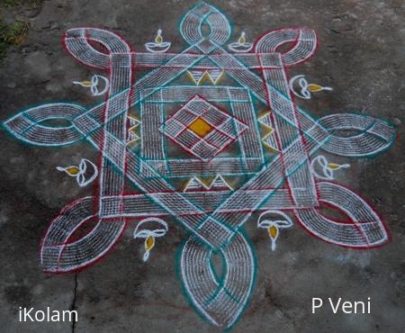 Rangoli: Kuzhal Kolam