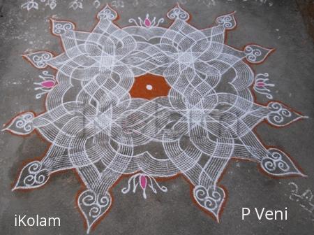 Rangoli: Kuzhal Kolam