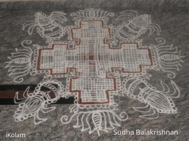 Rangoli: padikolam with kalash