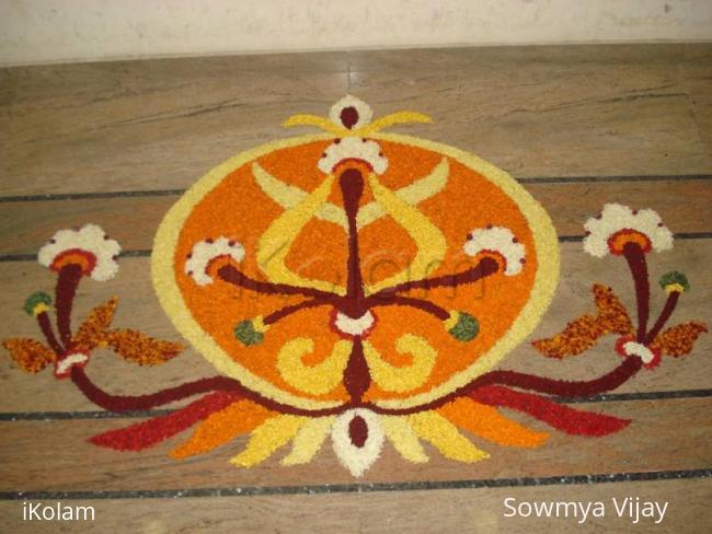 Rangoli: Onam2011-Onaashamahakal-Main Pookalam 