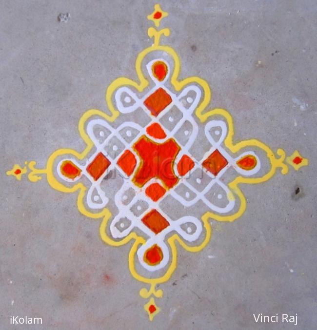 Rangoli: Small Chikku Kolam