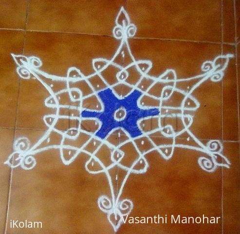 Rangoli: Simple chikku kolam