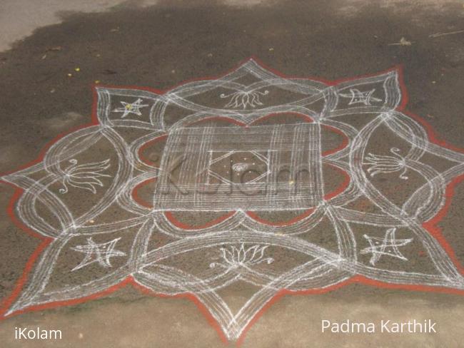 Rangoli: Varalakshmi nombu  - Kuzhal kolam outside the compound