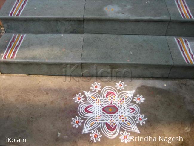 Rangoli: Small kolam