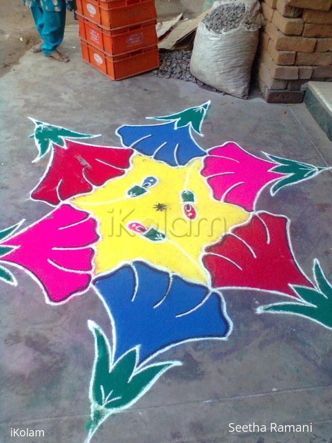 Rangoli: flower kolam