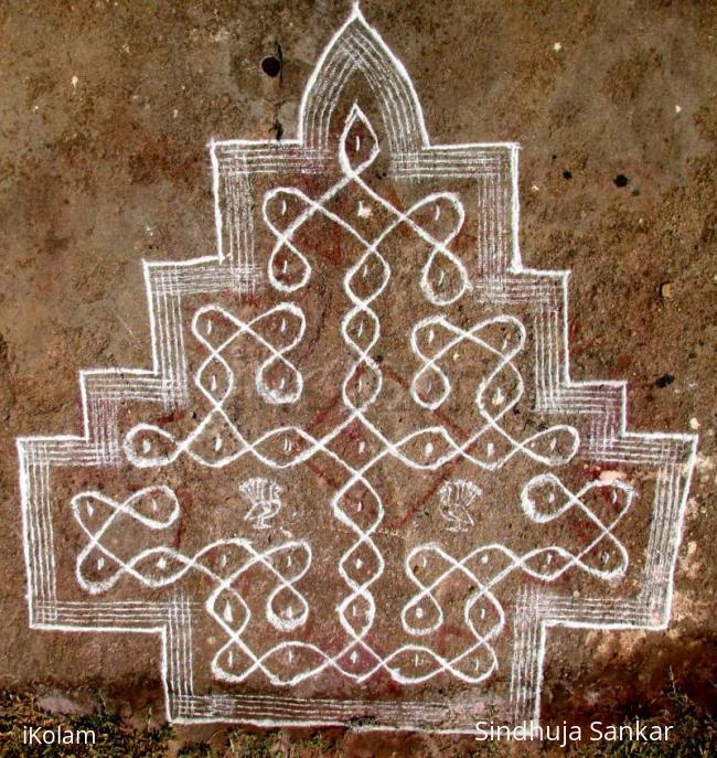 Rangoli: Kuzhal Border