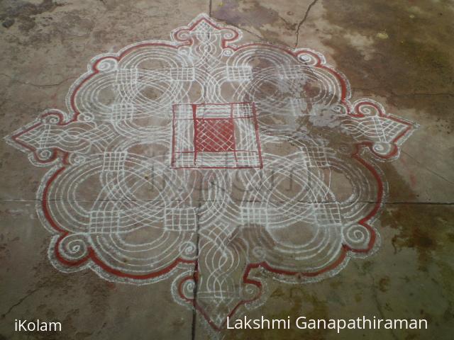 Rangoli: Aadi velli kolam