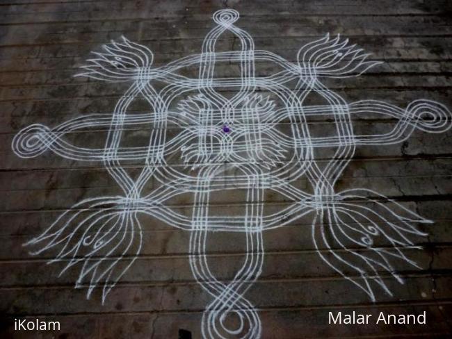 Rangoli: Freehand kolam