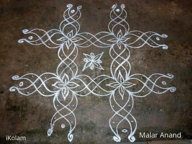 Rangoli: Simple kolam