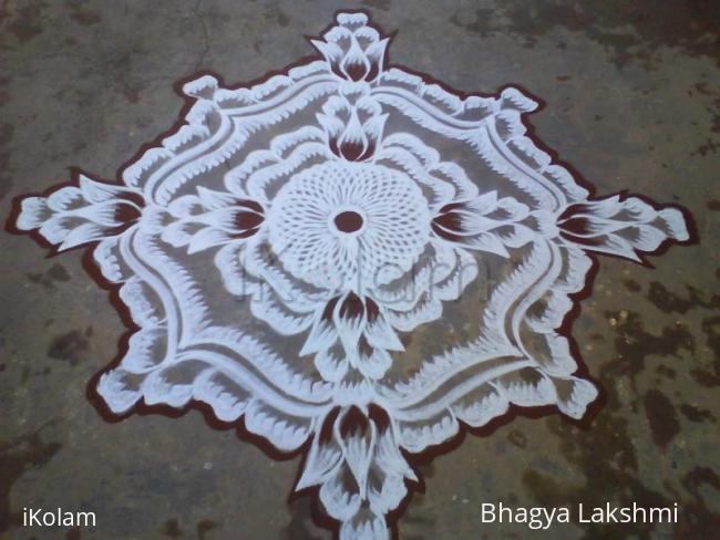 Rangoli: freehand kolam